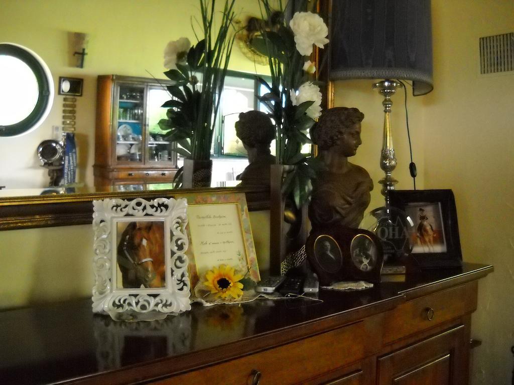 הוילה Borgarello Agriturismo Maiocchi מראה חיצוני תמונה