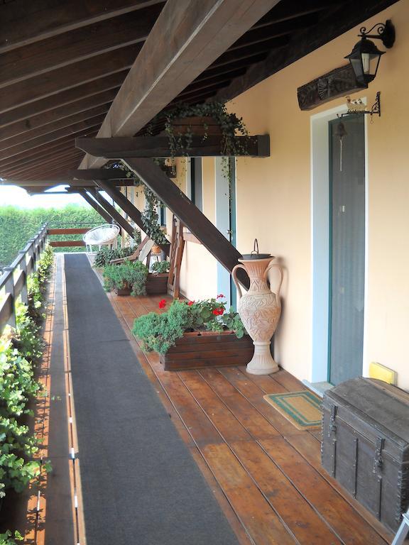 הוילה Borgarello Agriturismo Maiocchi מראה חיצוני תמונה