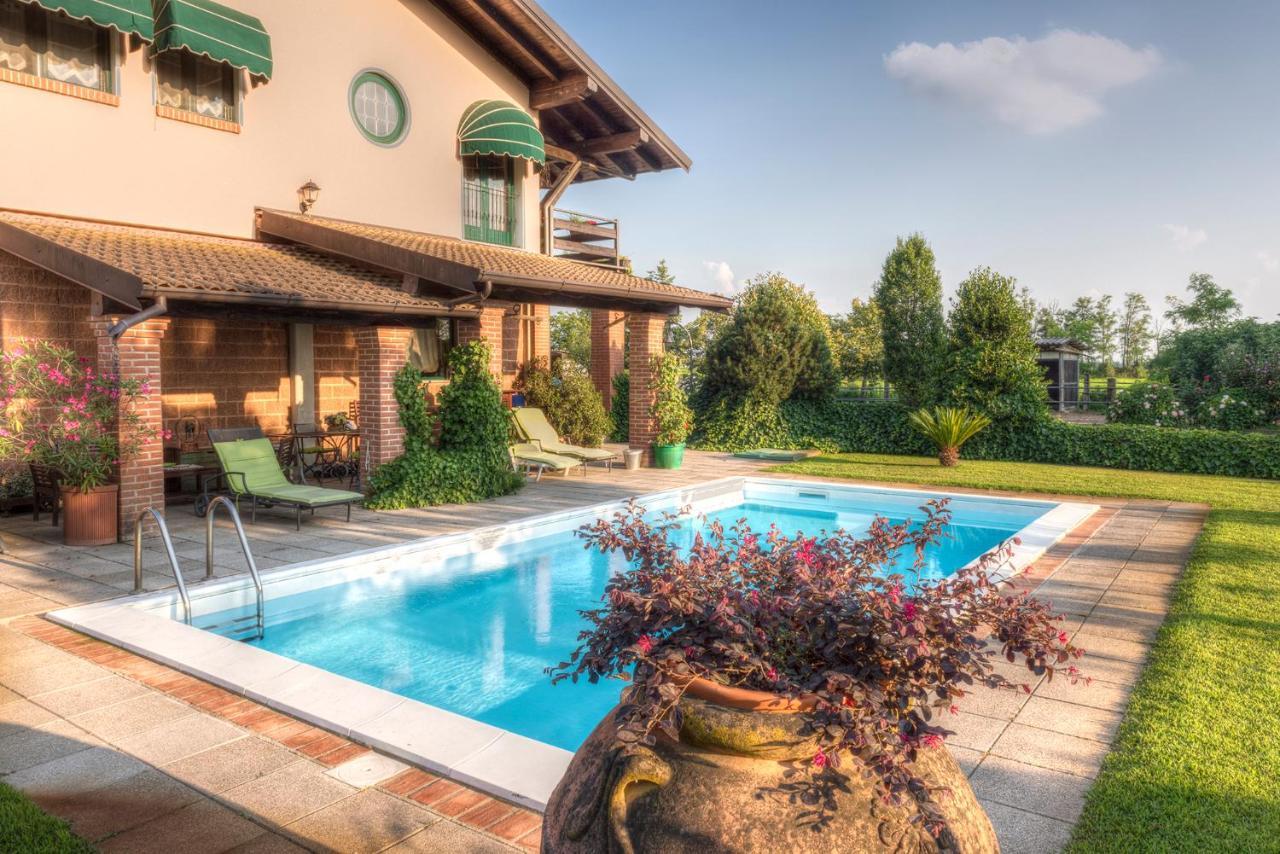 הוילה Borgarello Agriturismo Maiocchi מראה חיצוני תמונה